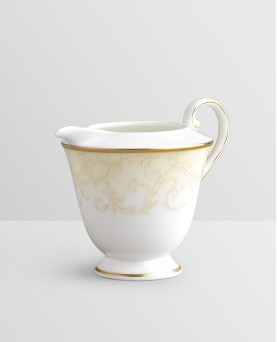 porcelain mugs